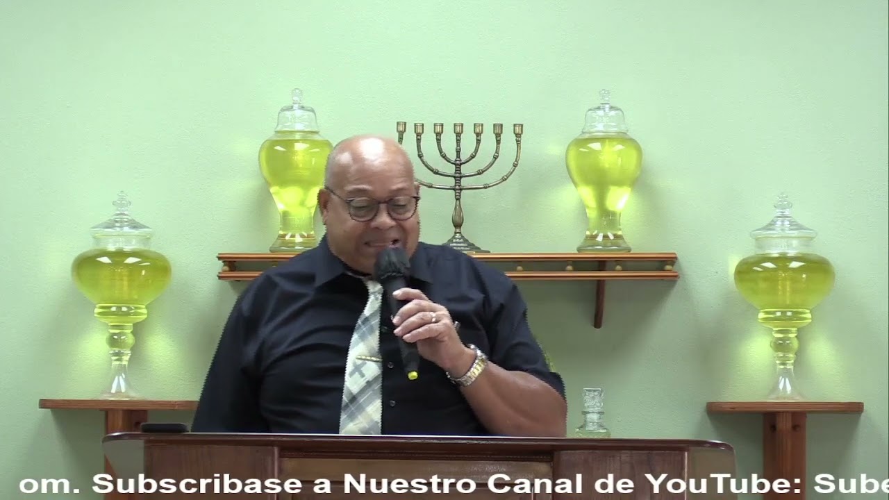 biblia en forma de pistola
