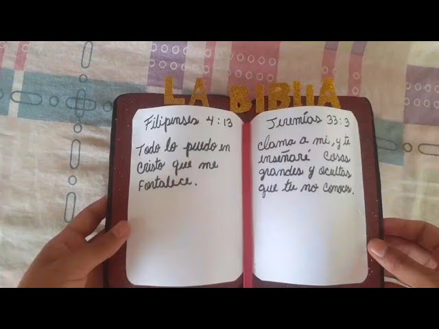 cómo hacer una biblia en foami